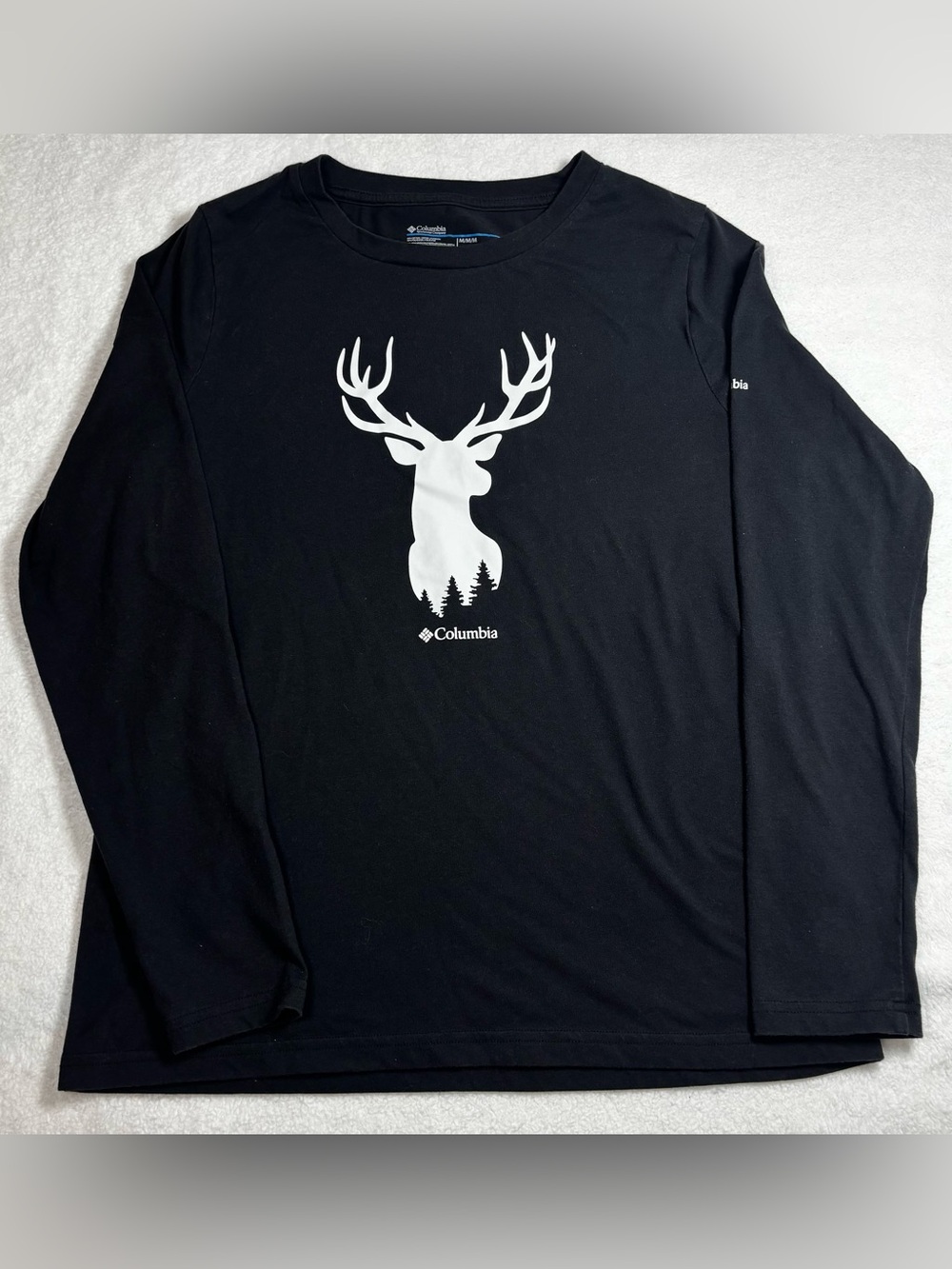 Columbia long‑sleeve graphic tee, men’s size M,  deer‑and‑forest print